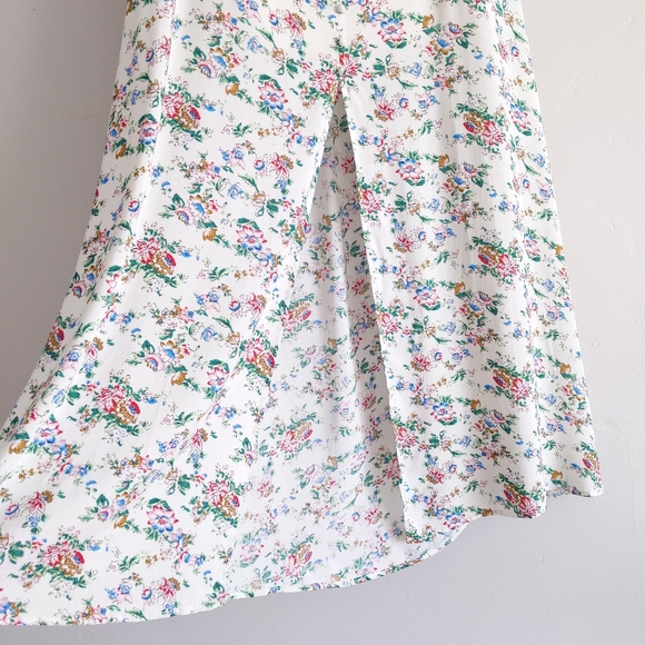 🆕🌿FLORAL MAXI SKIRT🌿 - Picture 2 of 9